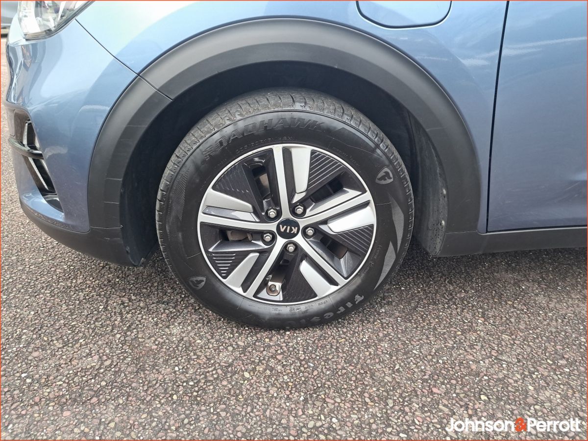 Kia Niro 1.6 GDI PLUG-IN HYBRID WAS €23,900 NOW €21,900 SAVE €2,000