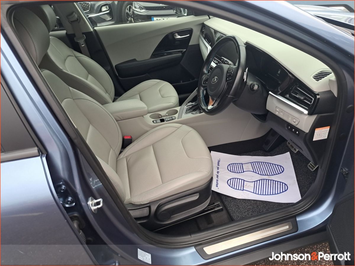 Kia Niro 1.6 GDI PLUG-IN HYBRID WAS €23,900 NOW €21,900 SAVE €2,000