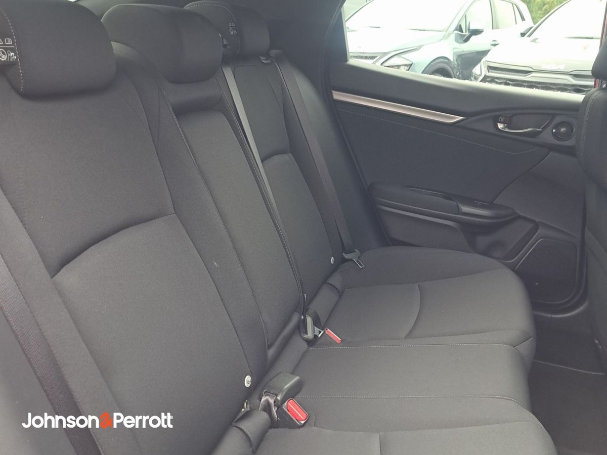 Honda Civic 1.0 VTEC Turbo Smart CVT
