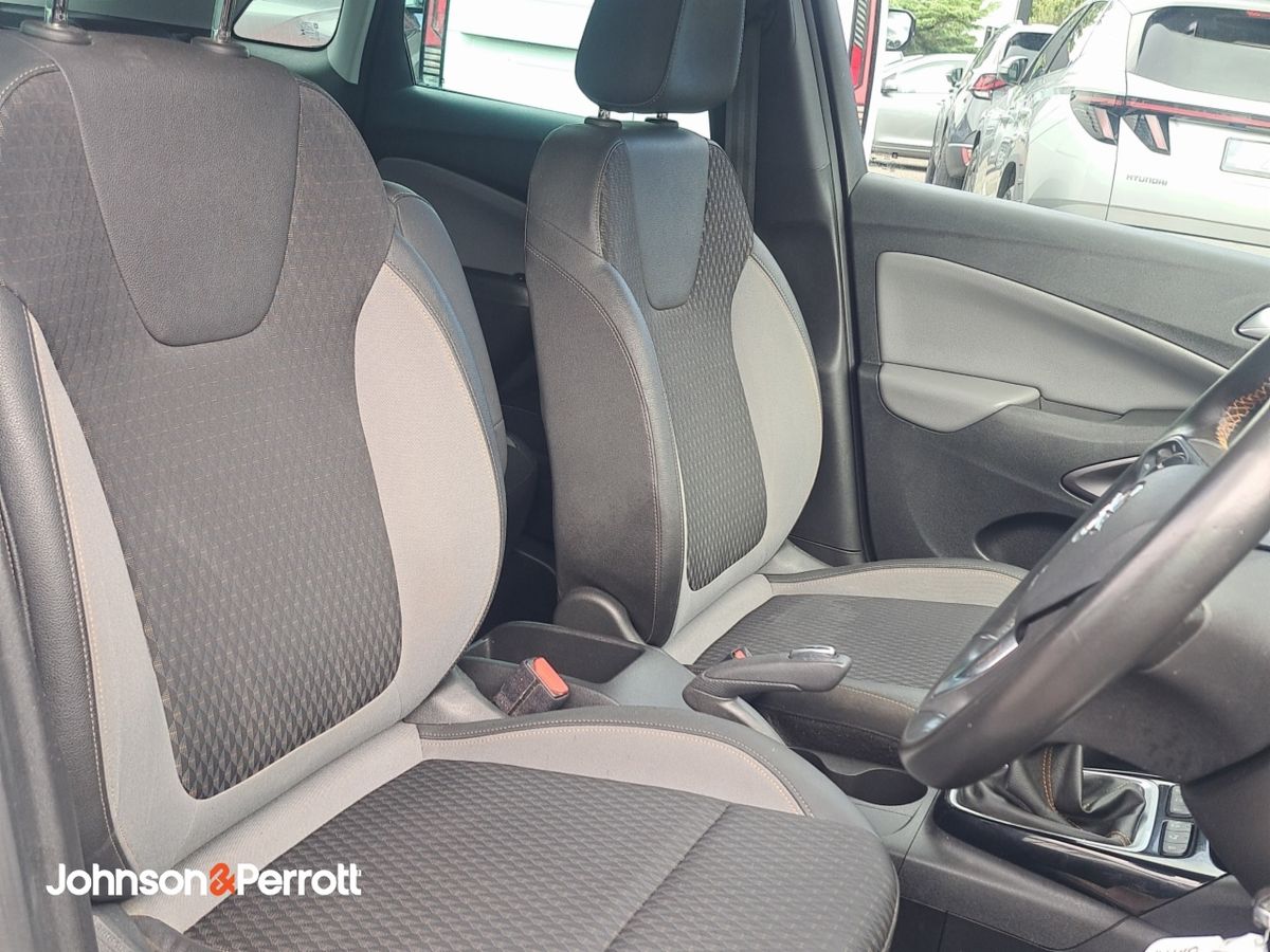 Opel Crossland X 1.2i 83PS 5 Speed SE