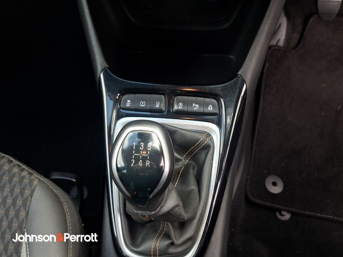Opel Crossland X 1.2i 83PS 5 Speed SE