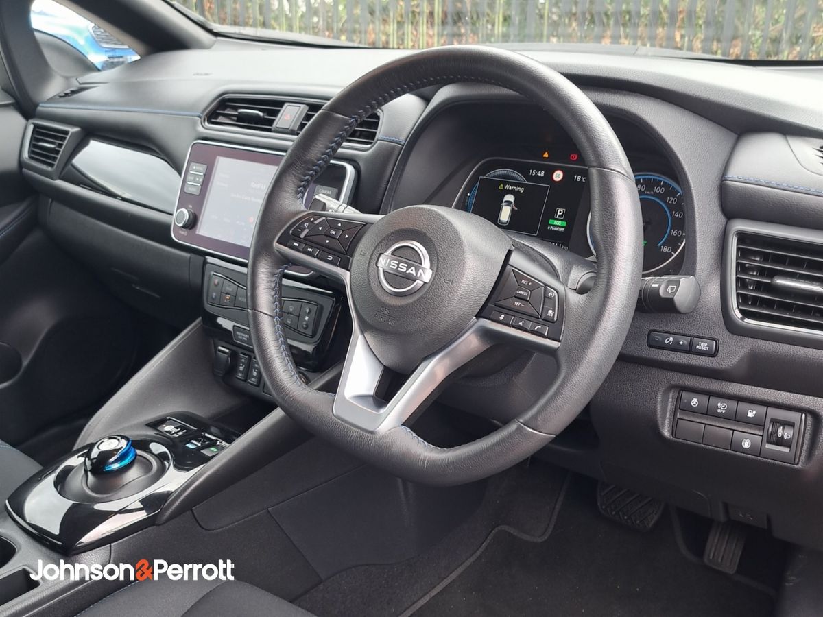 Nissan Leaf Leaf SV Premium 62 kWh
