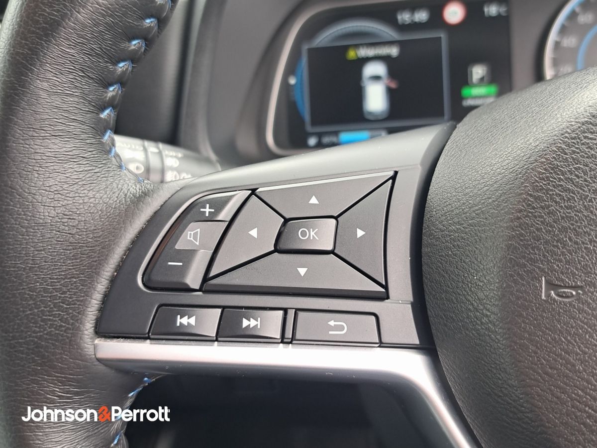 Nissan Leaf Leaf SV Premium 62 kWh