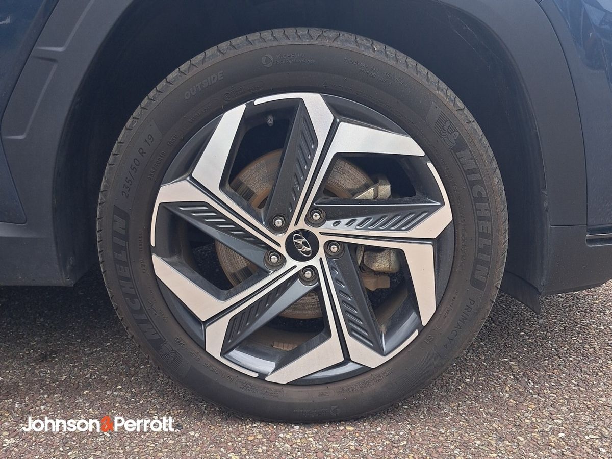 Hyundai Tucson 2WD Executive Plus HEV STG Auto