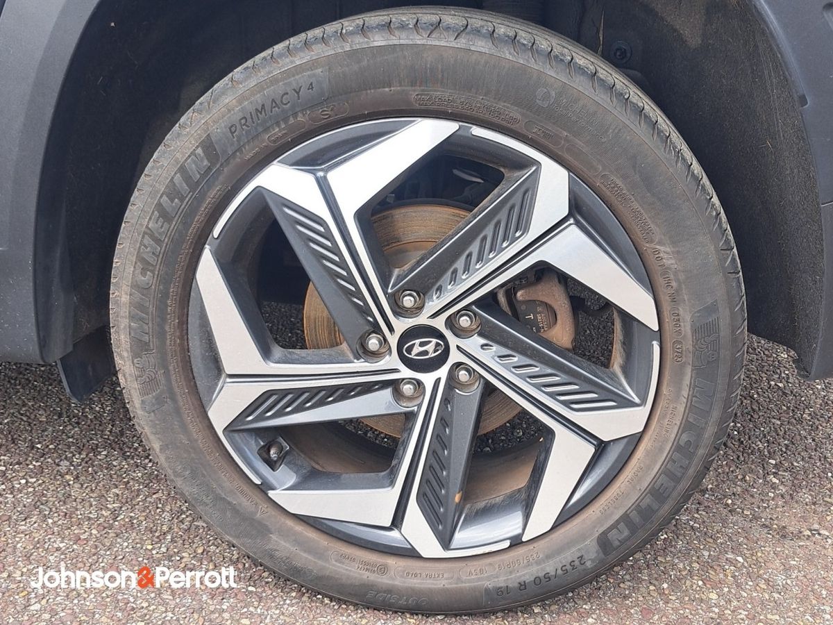 Hyundai Tucson 2WD Executive Plus HEV STG Auto