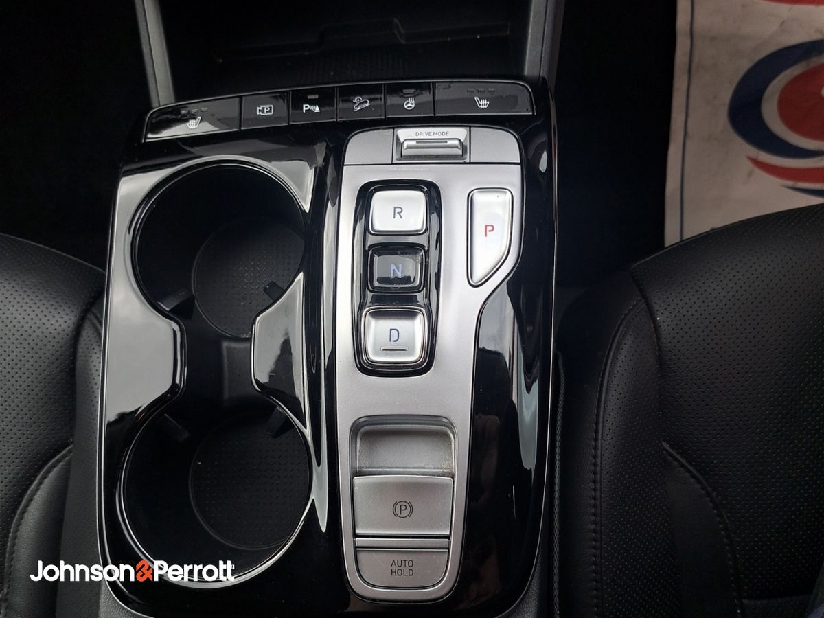 Hyundai Tucson 2WD Executive Plus HEV STG Auto