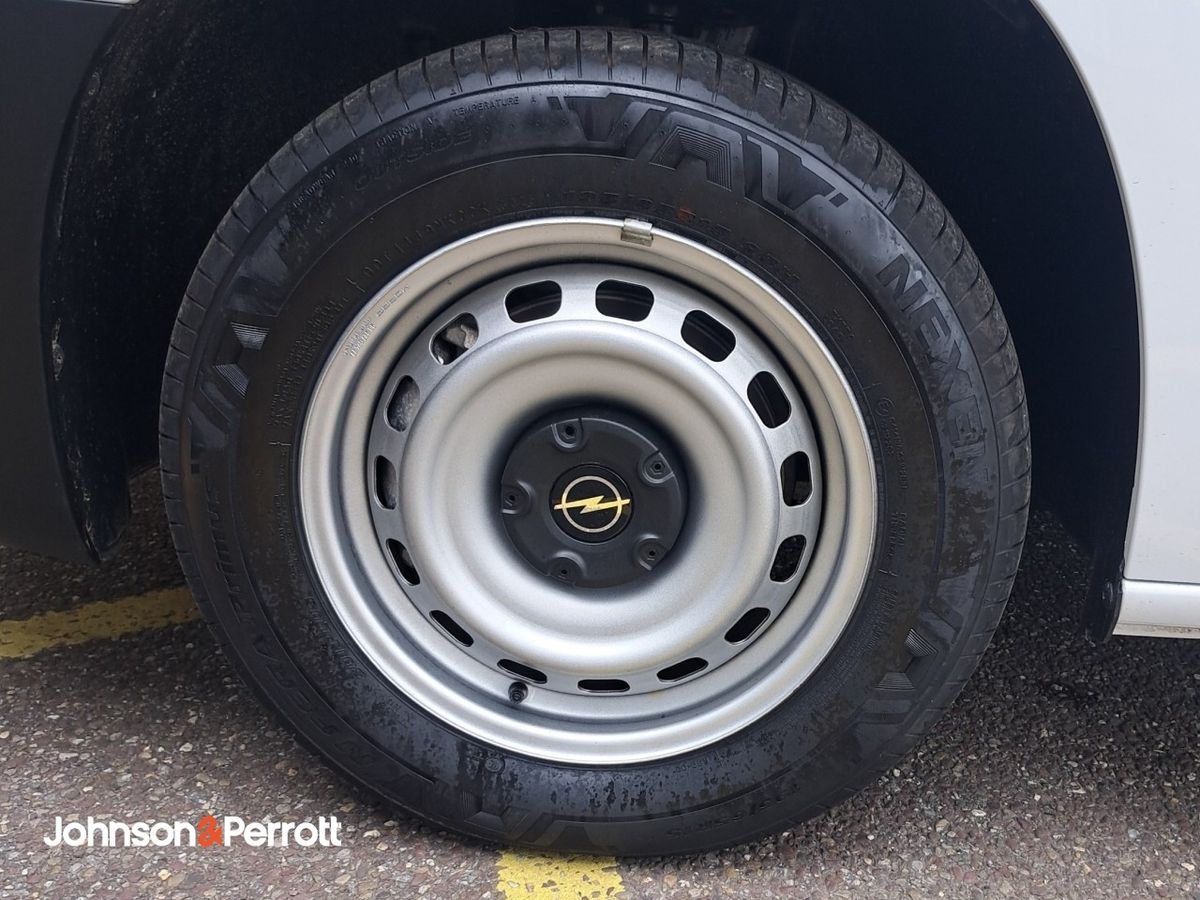 Opel Combo L2H1 1.5 D 100PS