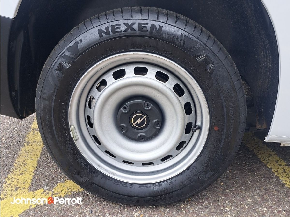 Opel Combo L1H1 1.5 D 100PS