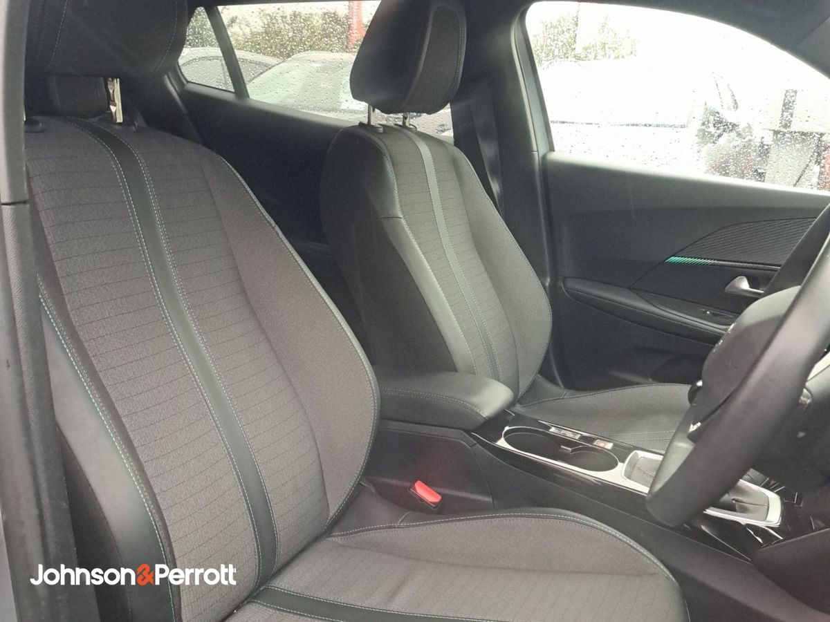 Peugeot 2008 1.2 Puretech 100bhp Allure