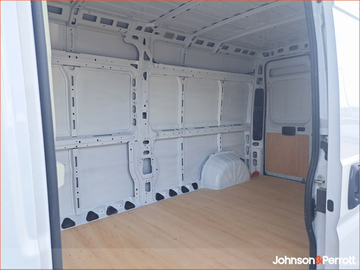 Peugeot Boxer BOXER LOW KMS 335 L3 H2 2.2 HDI Diesel