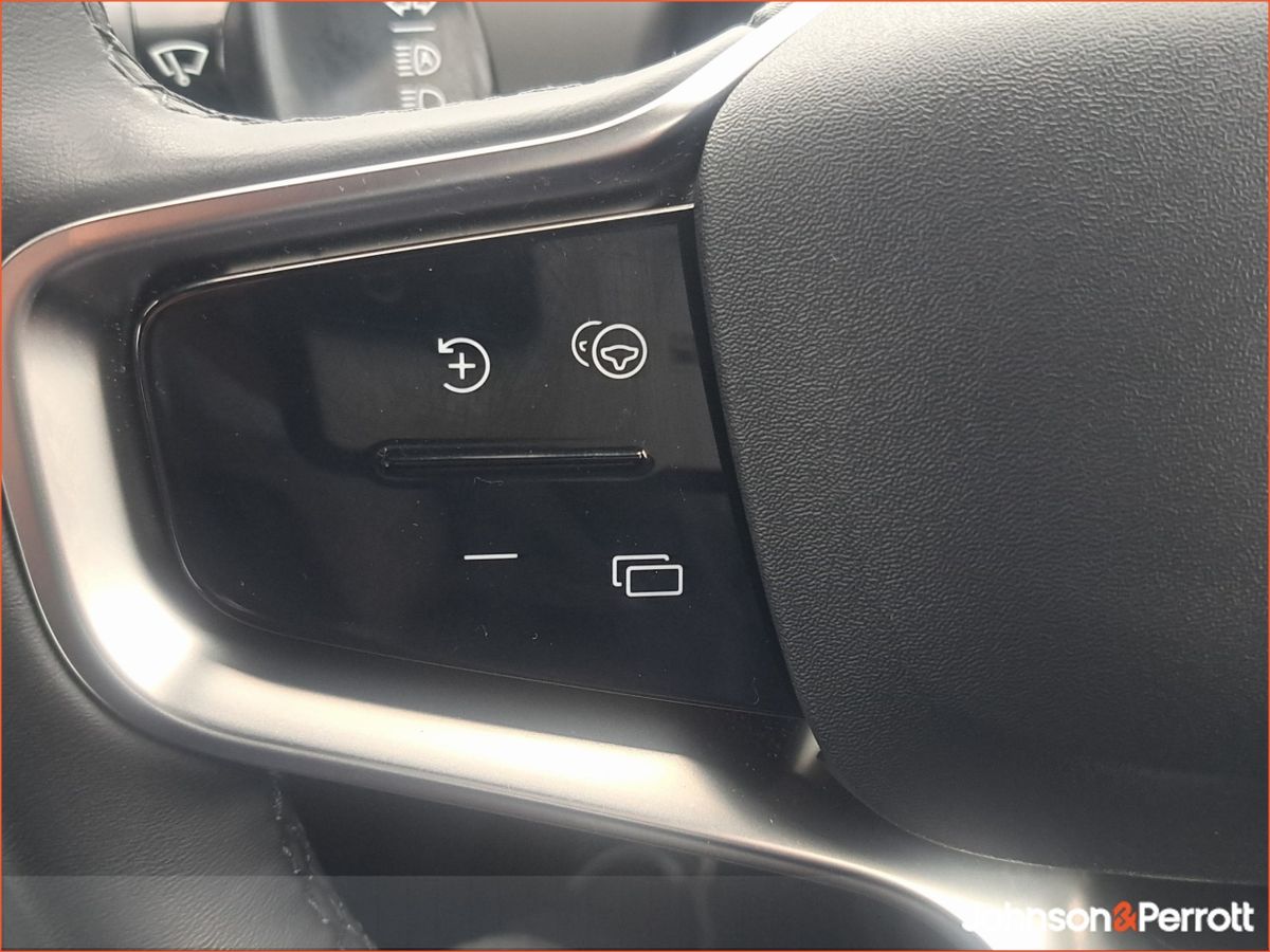 Volvo EX30  BEV 272hp Plus **VERY LOW MILEAGE**