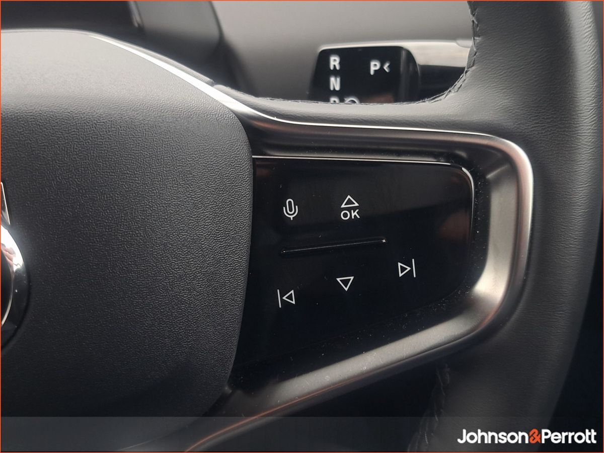 Volvo EX30  BEV 272hp Plus **VERY LOW MILEAGE**