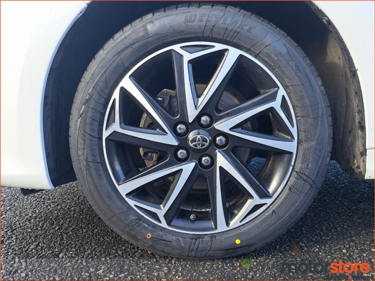 Toyota Yaris 1.0 5Dr Luna