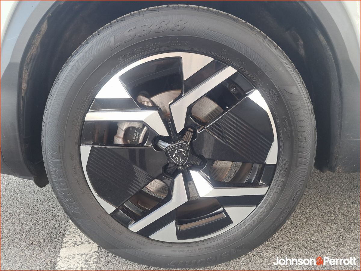 Peugeot 2008 HYBRID Automatic 145BHP Allure