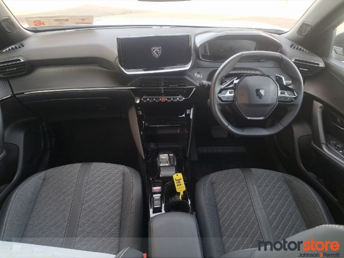 Peugeot 2008 HYBRID Automatic 145BHP Allure