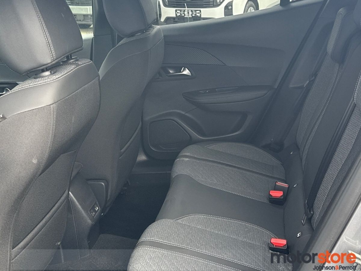 Peugeot 2008 HYBRID Automatic 145BHP  Allure