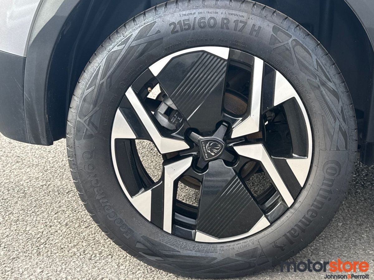 Peugeot 2008 HYBRID Automatic 145BHP  Allure