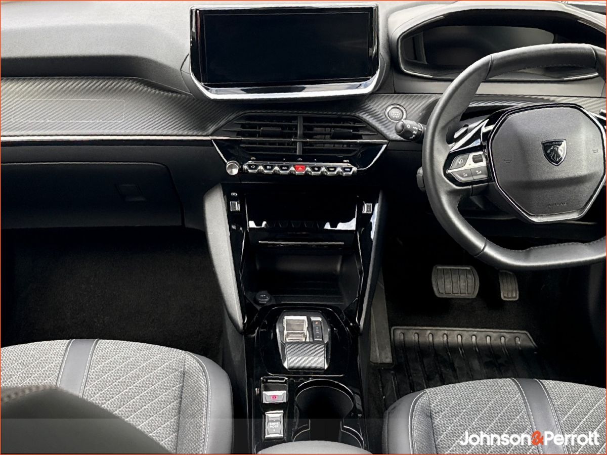 Peugeot 2008 HYBRID Automatic 145BHP  Allure 