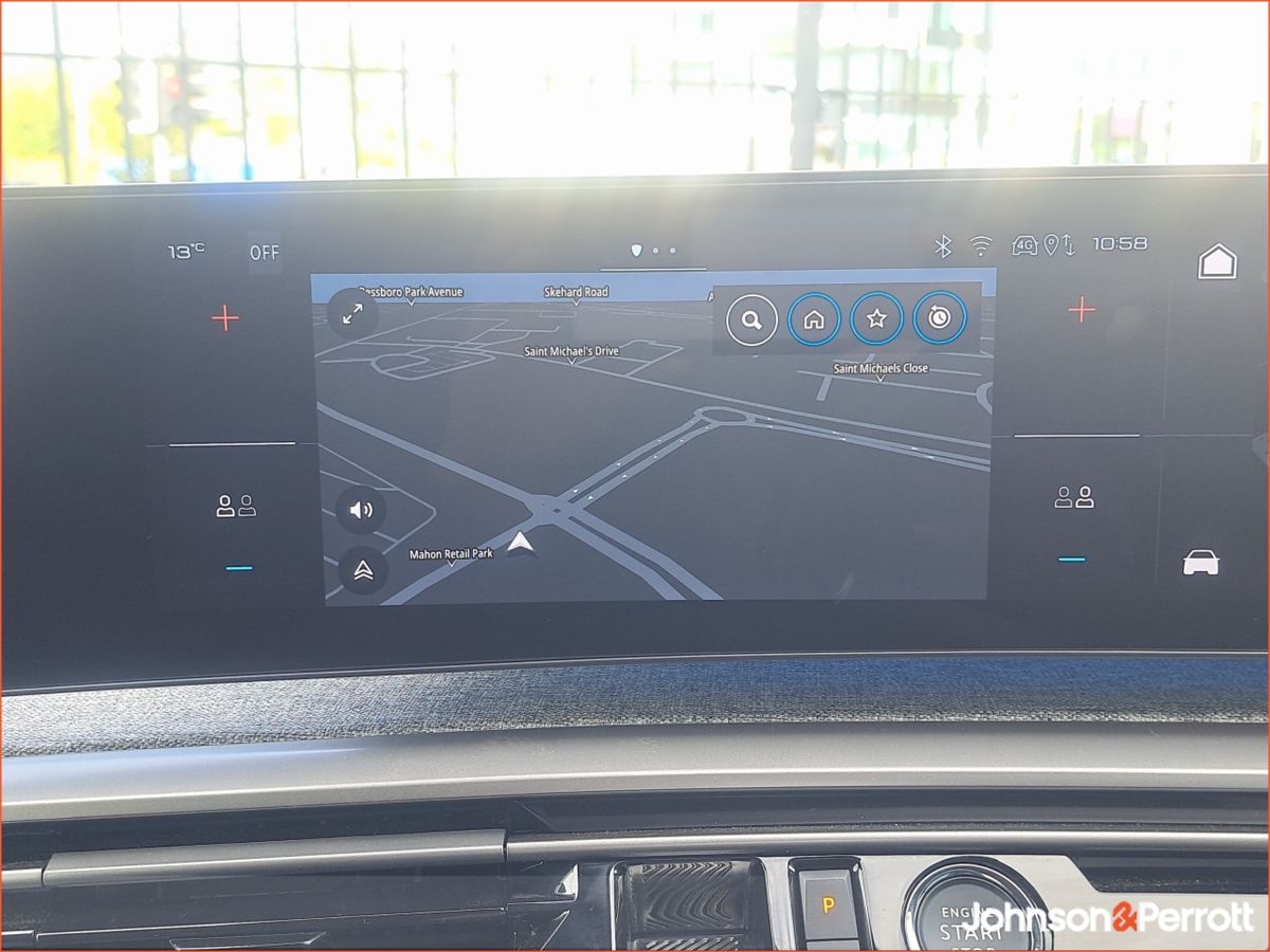 Peugeot 5008 1.2 Hybrid 136bhp E-DCS6 Allure