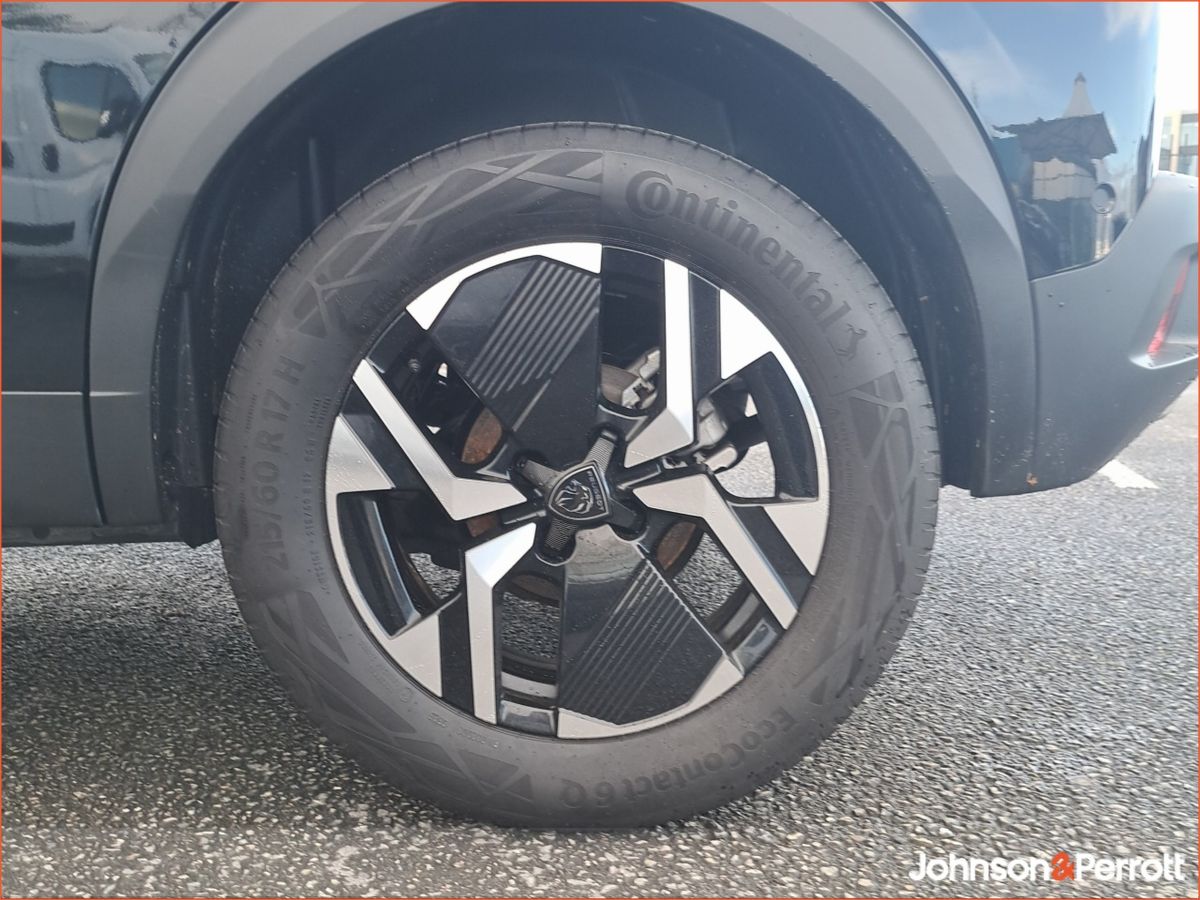 Peugeot 2008 HYBRID Automatic 145BHP  Allure