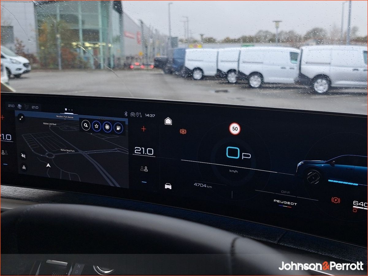 Peugeot 5008 1.2 MHEV 145bhp E-DCS6 Allure