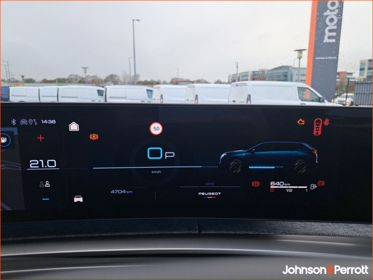 Peugeot 5008 1.2 MHEV 145bhp E-DCS6 Allure