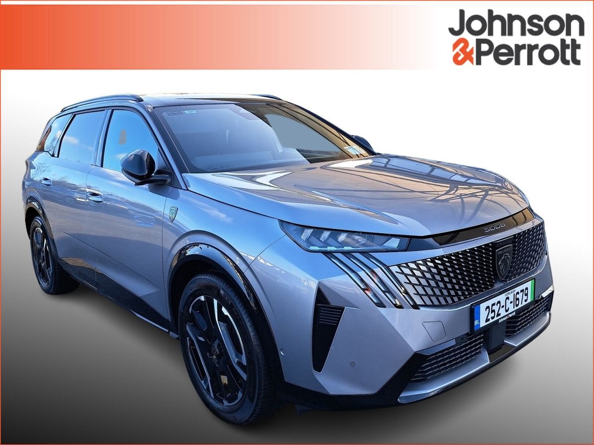 Peugeot 5008 TOP SPEC ! BEV 73kwh 210hp GT !