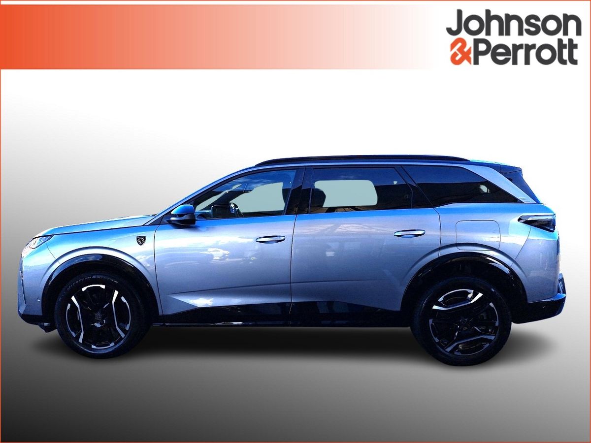 Peugeot 5008 TOP SPEC ! BEV 73kwh 210hp GT !