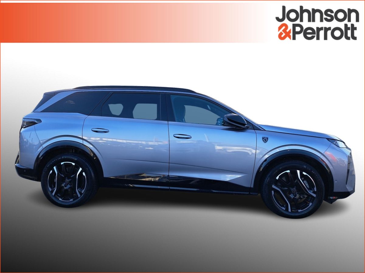 Peugeot 5008 TOP SPEC ! BEV 73kwh 210hp GT !