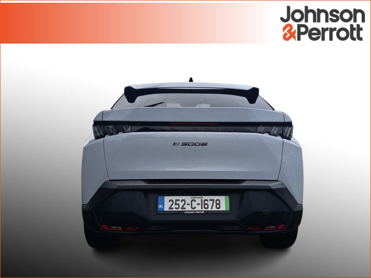 Peugeot 3008 BEV 73kWH 210BHP Allure.