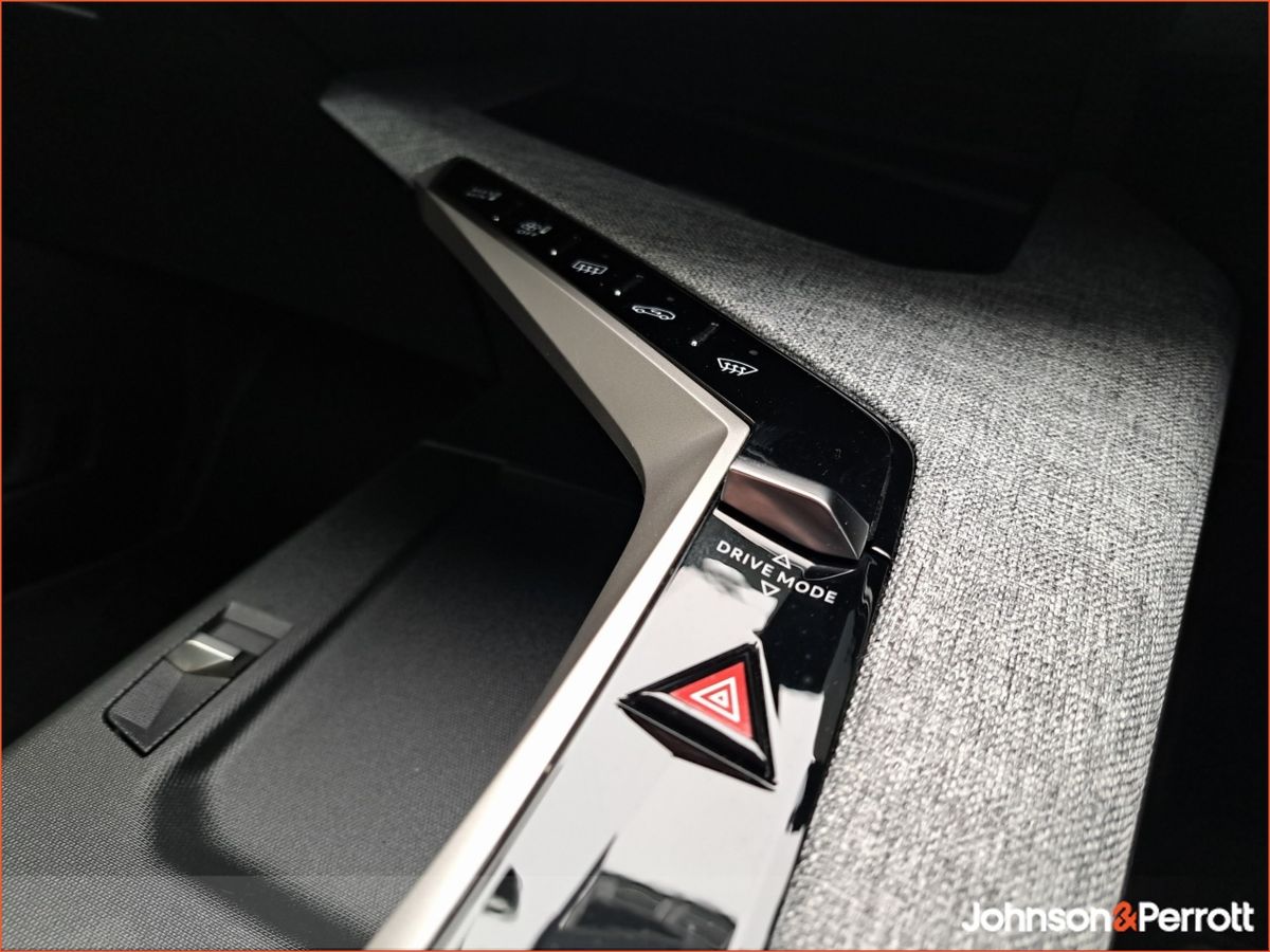 Peugeot 3008 1.2 MHEV 145bhp eDCS6 Allure