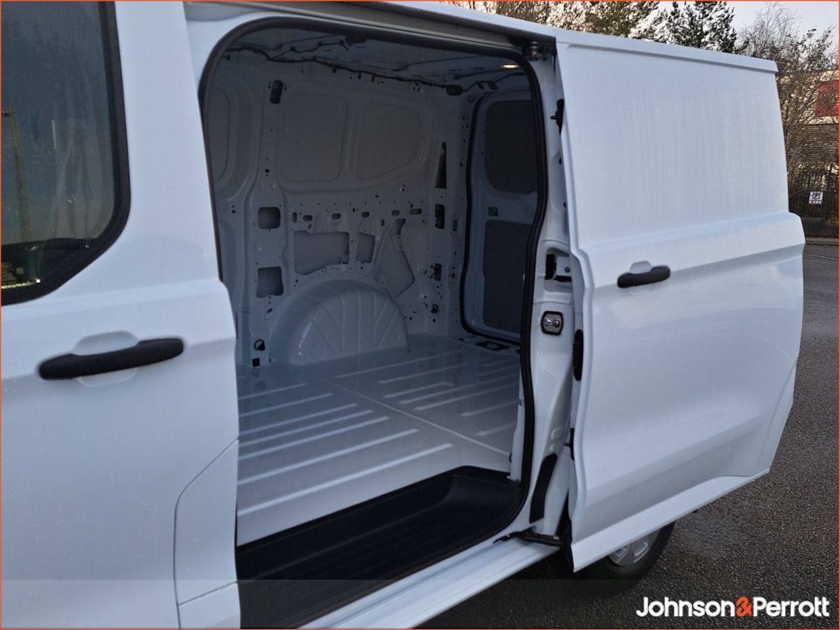 Ford Transit Custom MWB Trend 136