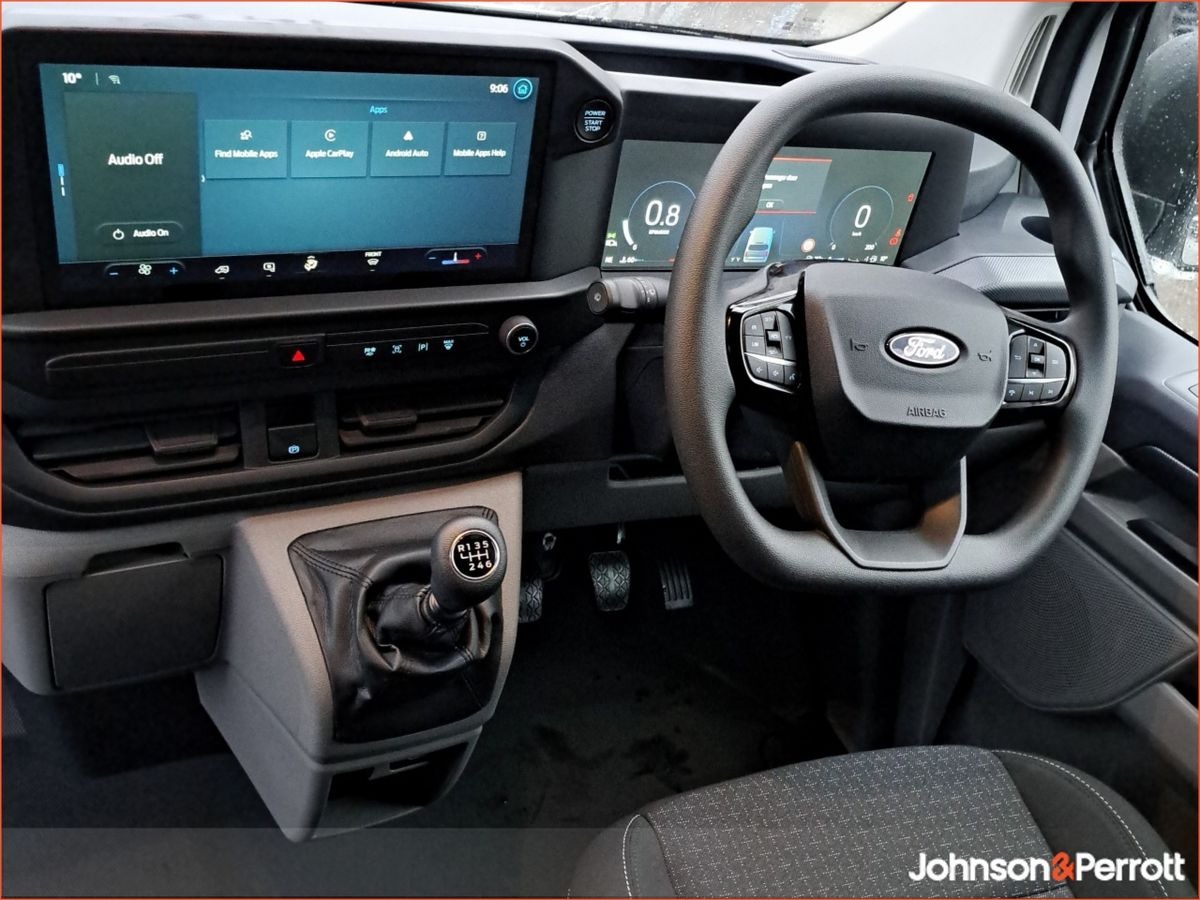 Ford Transit Custom LWB Leader