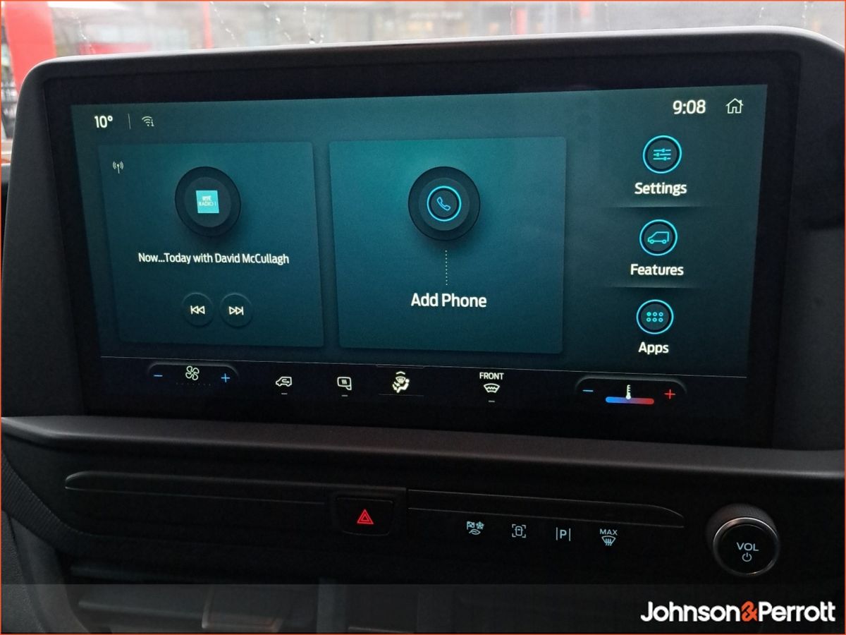 Ford Transit Custom LWB Leader