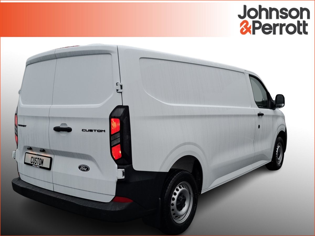Ford Transit Custom LWB Leader