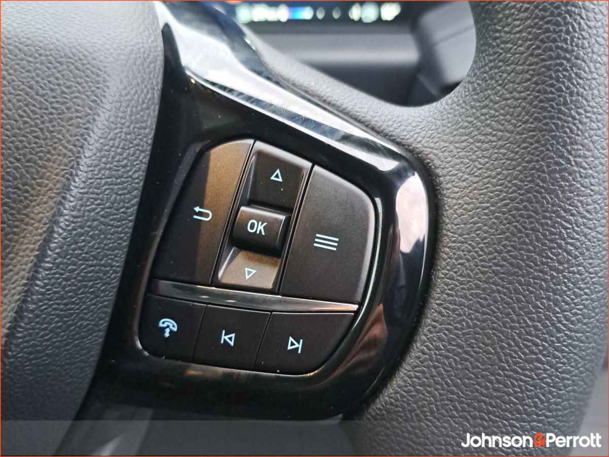 Ford Transit Custom LWB Leader