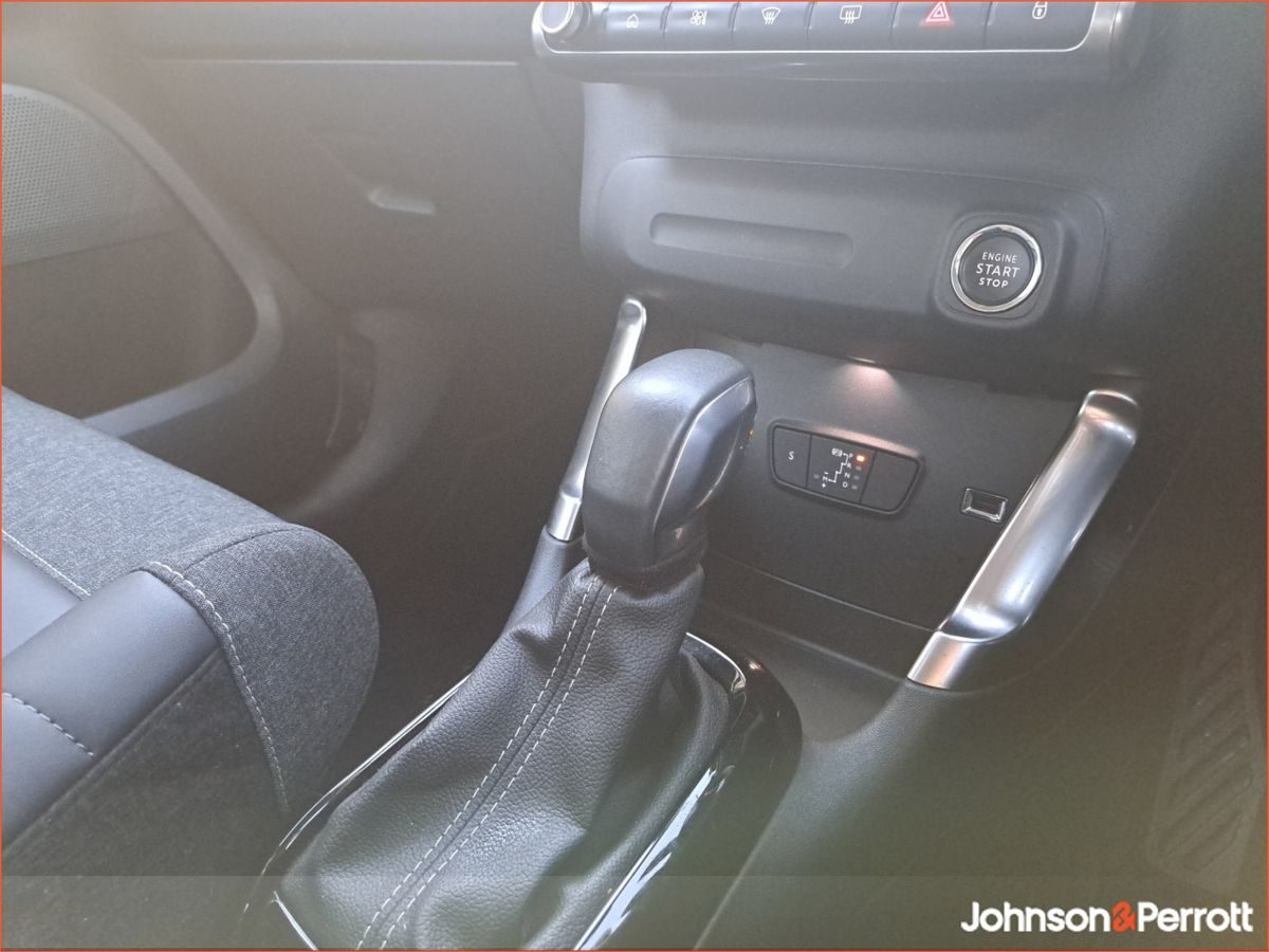 Citroen C3 Aircross FLAIR / 1.2 PETROL / AUTO / HUGE SPEC