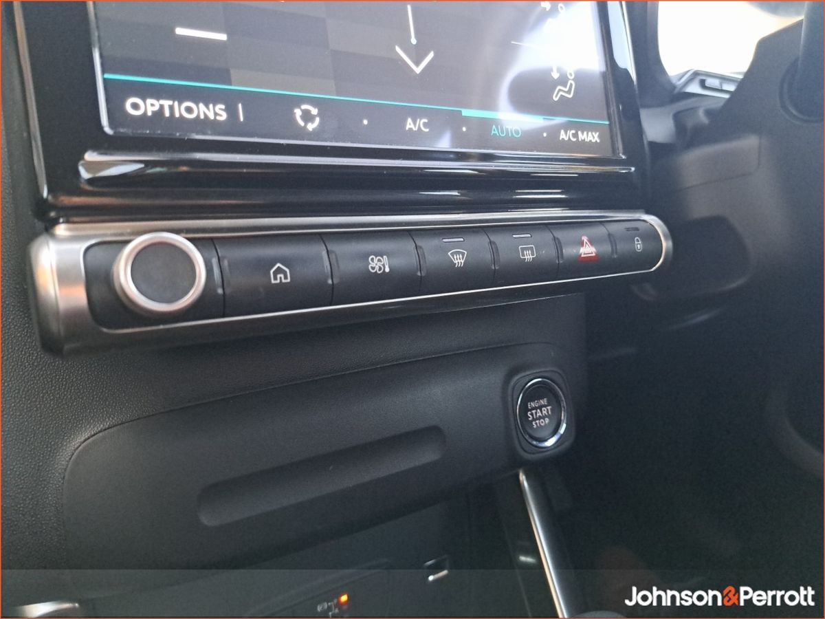 Citroen C3 Aircross FLAIR / 1.2 PETROL / AUTO / HUGE SPEC