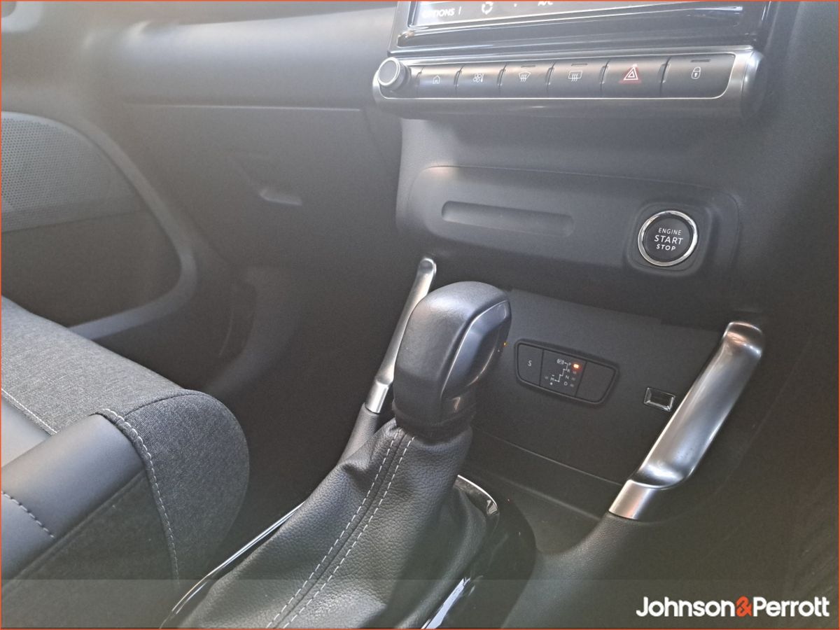 Citroen C3 Aircross FLAIR / 1.2 PETROL / AUTO / HUGE SPEC