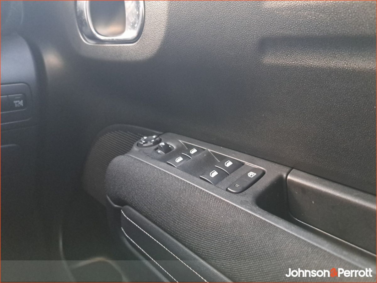 Citroen C3 Aircross FLAIR / 1.2 PETROL / AUTO / HUGE SPEC