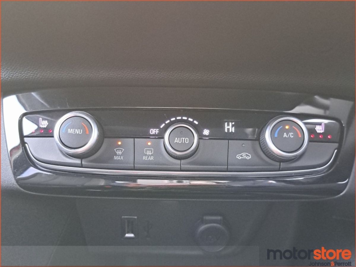 Opel Corsa Elite *Electric / VERY LOW MILEAGE**