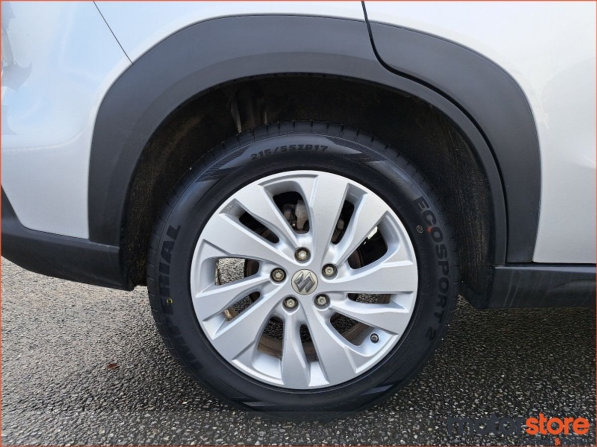 Suzuki SX4 **SAVE €1,500 **1.5  PETOL HYBRID / MOTION **LOW MILEAGE**