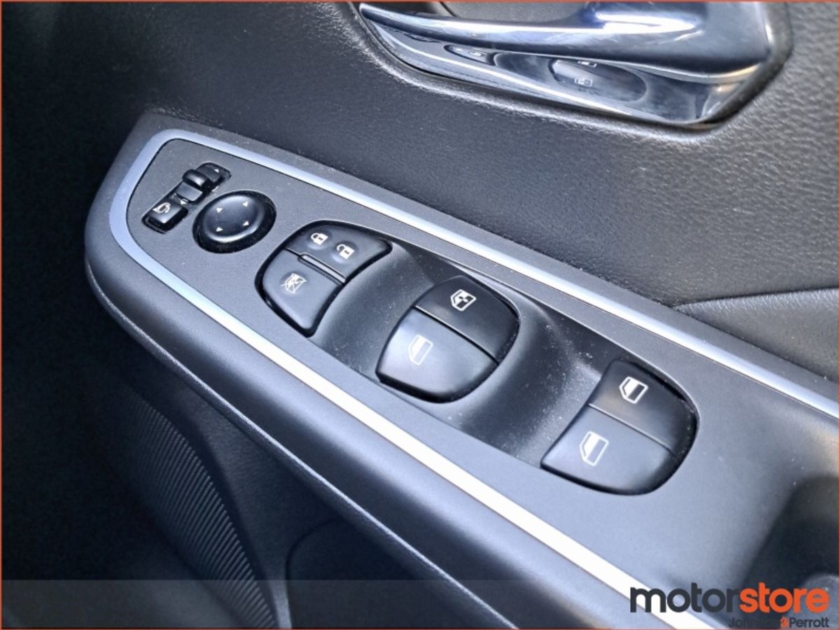 Nissan Micra 1.0T N DESIGN *TOP SPEC / 1 LADY OWNER / IN LIKE NEW CONDITION**