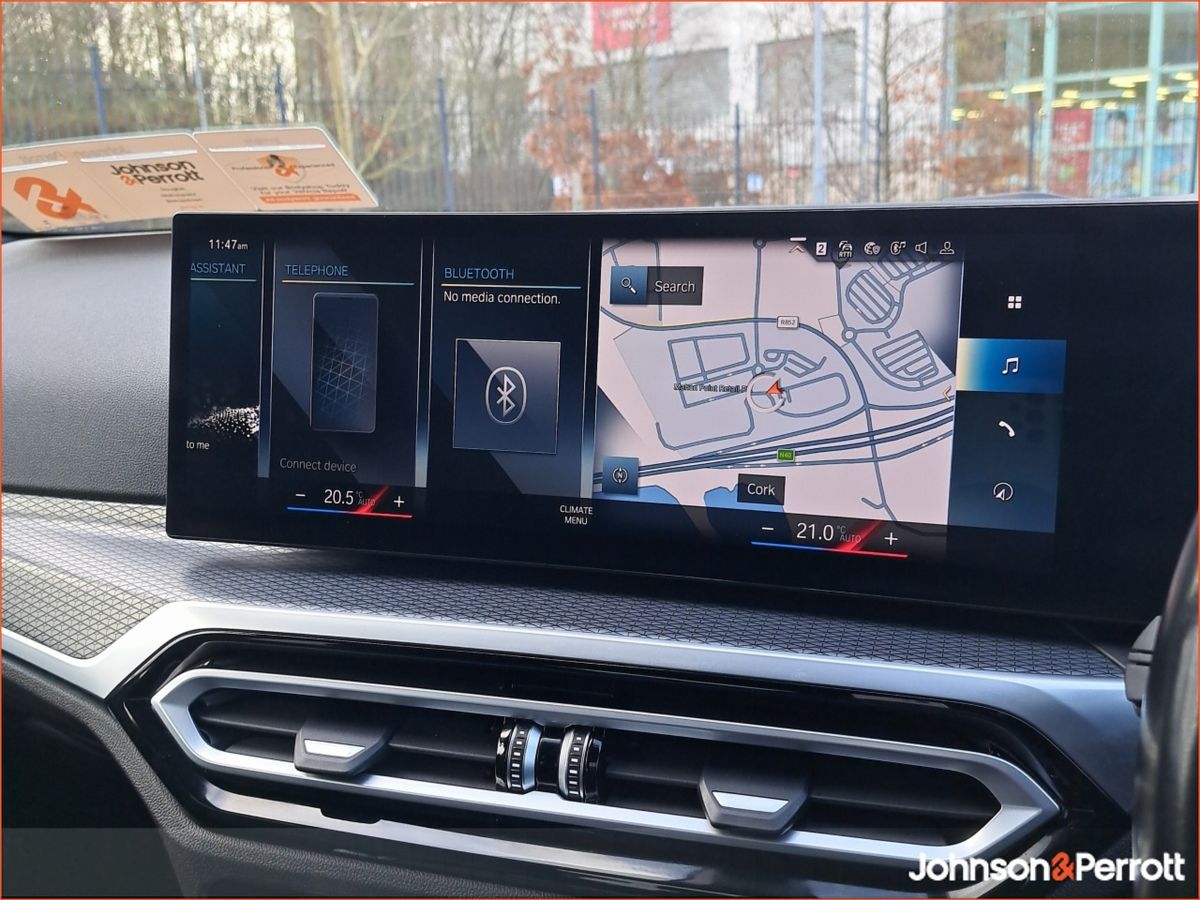 BMW 3-Series M SPORT PRO HUGE SPEC