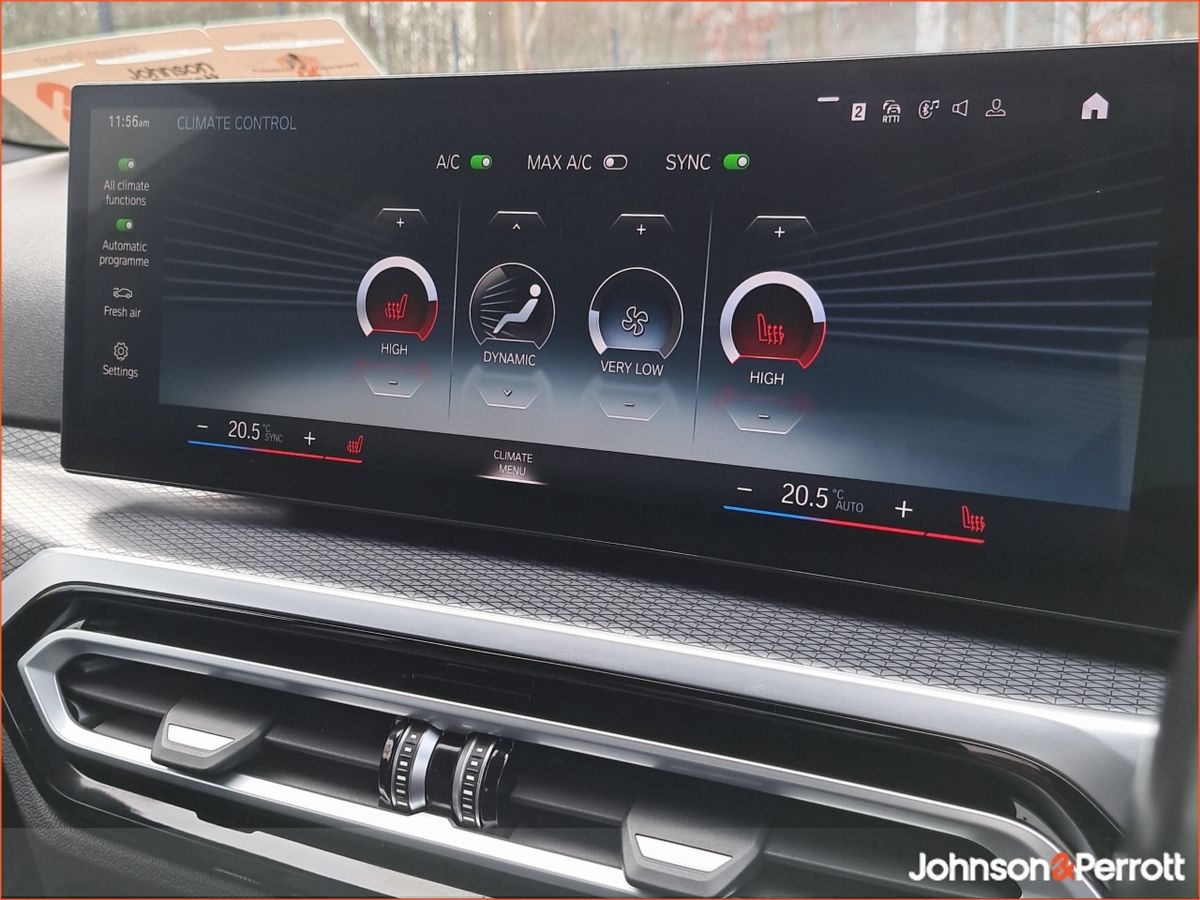 BMW 3-Series M SPORT PRO HUGE SPEC