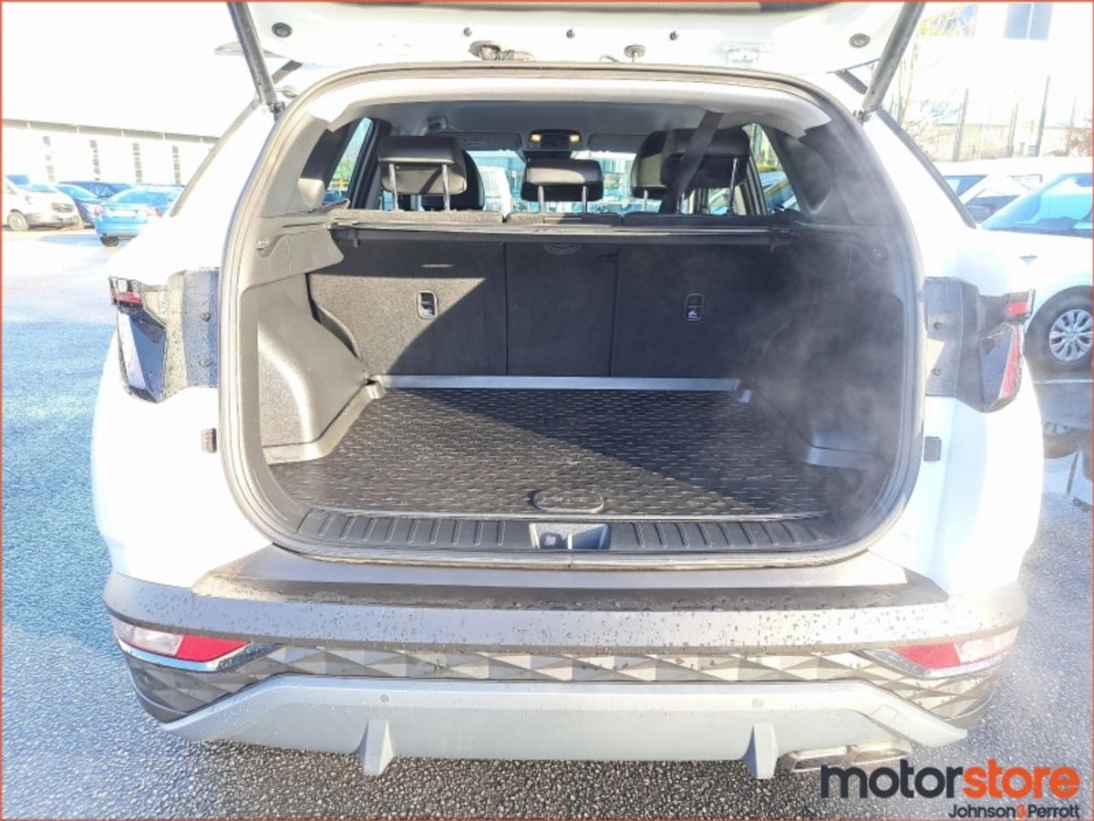 Hyundai Tucson Executive Plus PHEV **TINY MILEAGE / IN LIKE NEW CONDITION**