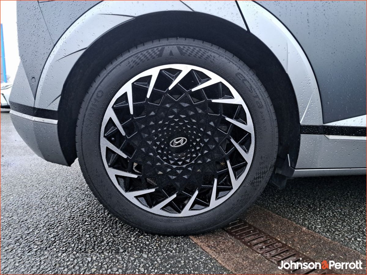 Hyundai IONIQ 5 ONE LADY OWNER! 77kW Platinum