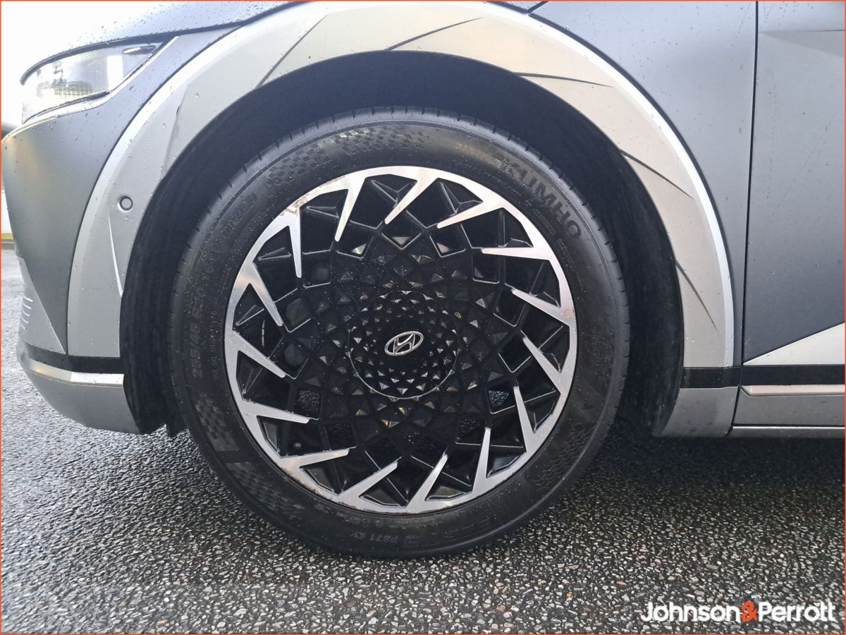 Hyundai IONIQ 5 ONE LADY OWNER! 77kW Platinum