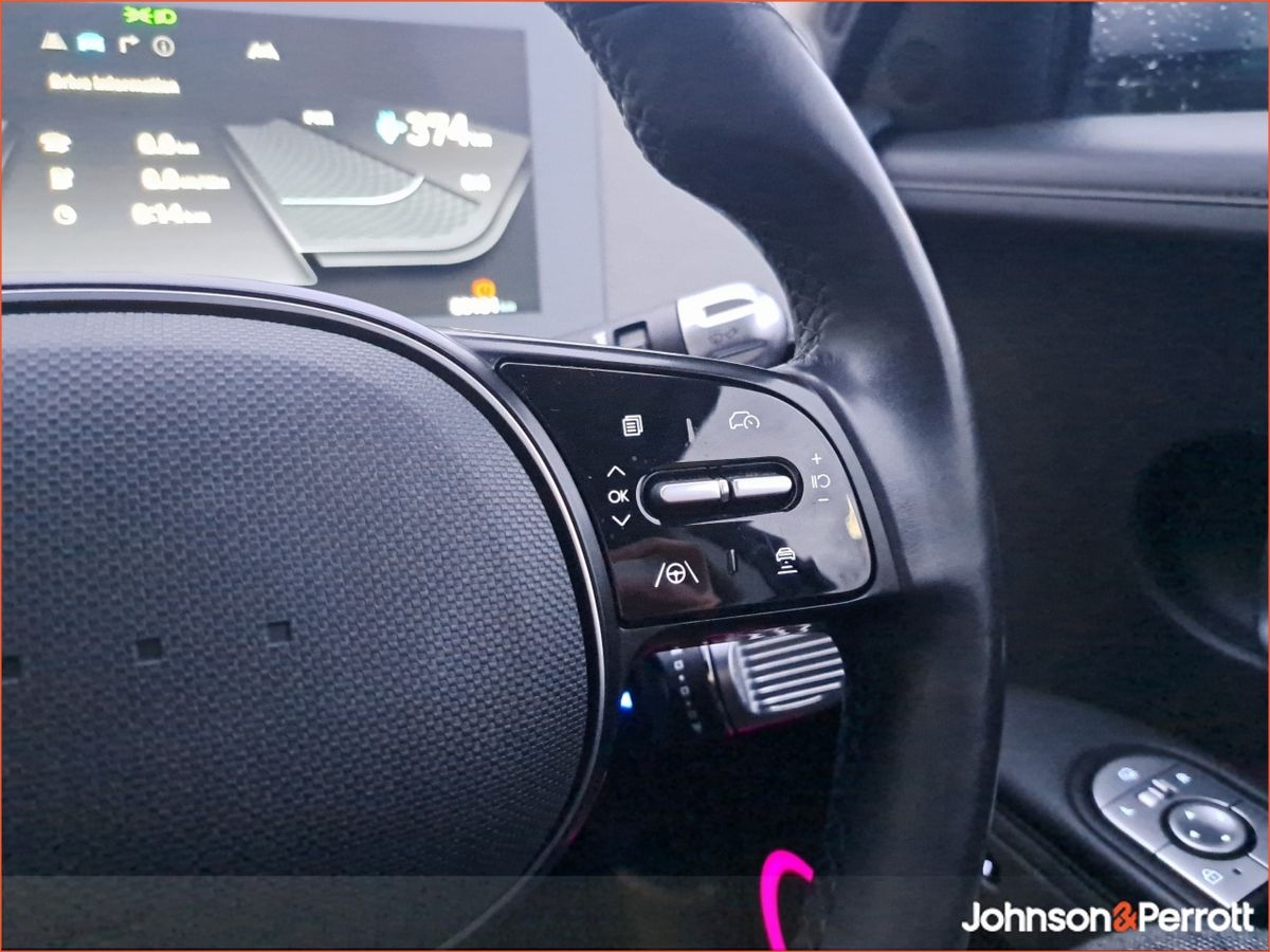 Hyundai IONIQ 5 ONE LADY OWNER! 77kW Platinum