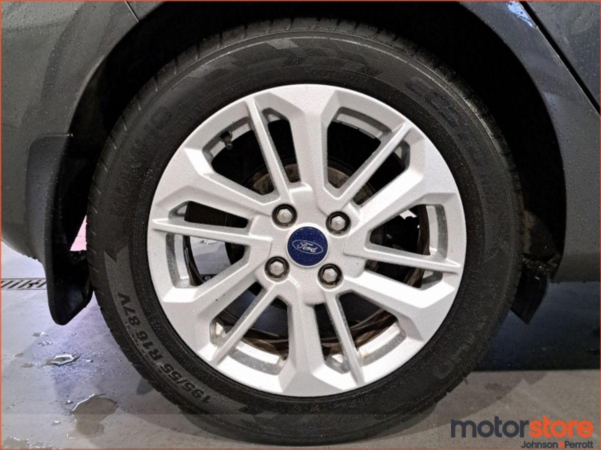 Ford Fiesta 1.0 Petrol Titanium I TINY MILEAGE